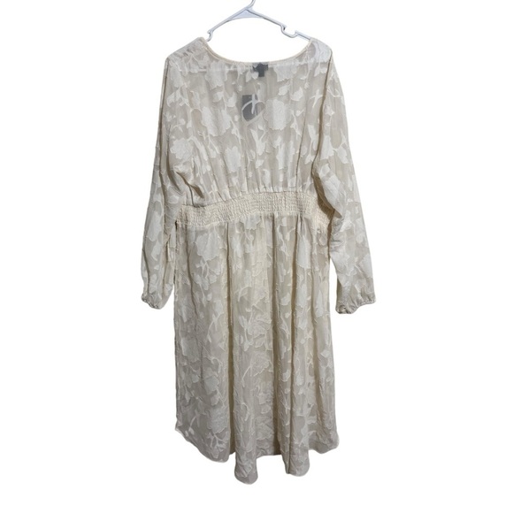 Torrid NWT Chiffon clip floral high low top pristine women’s size 2X - Picture 7 of 10